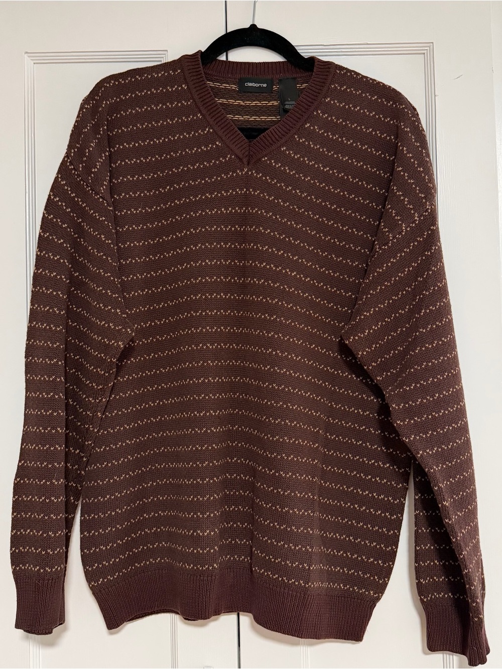 Vintage Claiborne Women's Oversized V-Neck Sweater